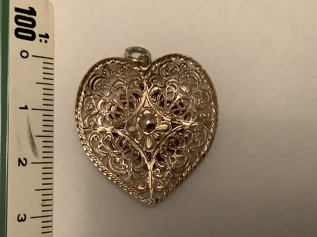 B64EE904-EBC8-4021-B3CC-7E08E435E8D0