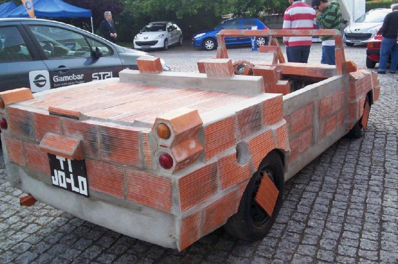 voiture-brique-TI-JO-LO