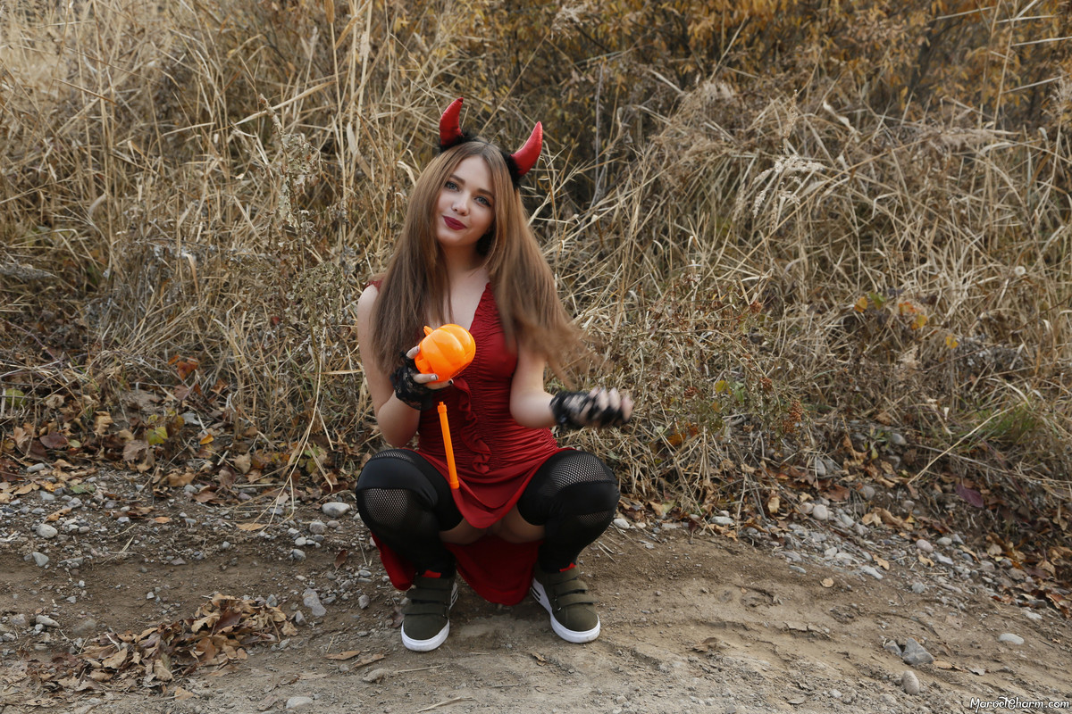 MarvelCharm_Mila-TrickorTreat-042