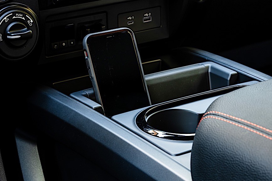 2020 Nissan TITAN XD (26)