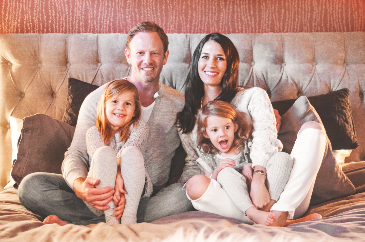 Ian and wife Erin with their daughters