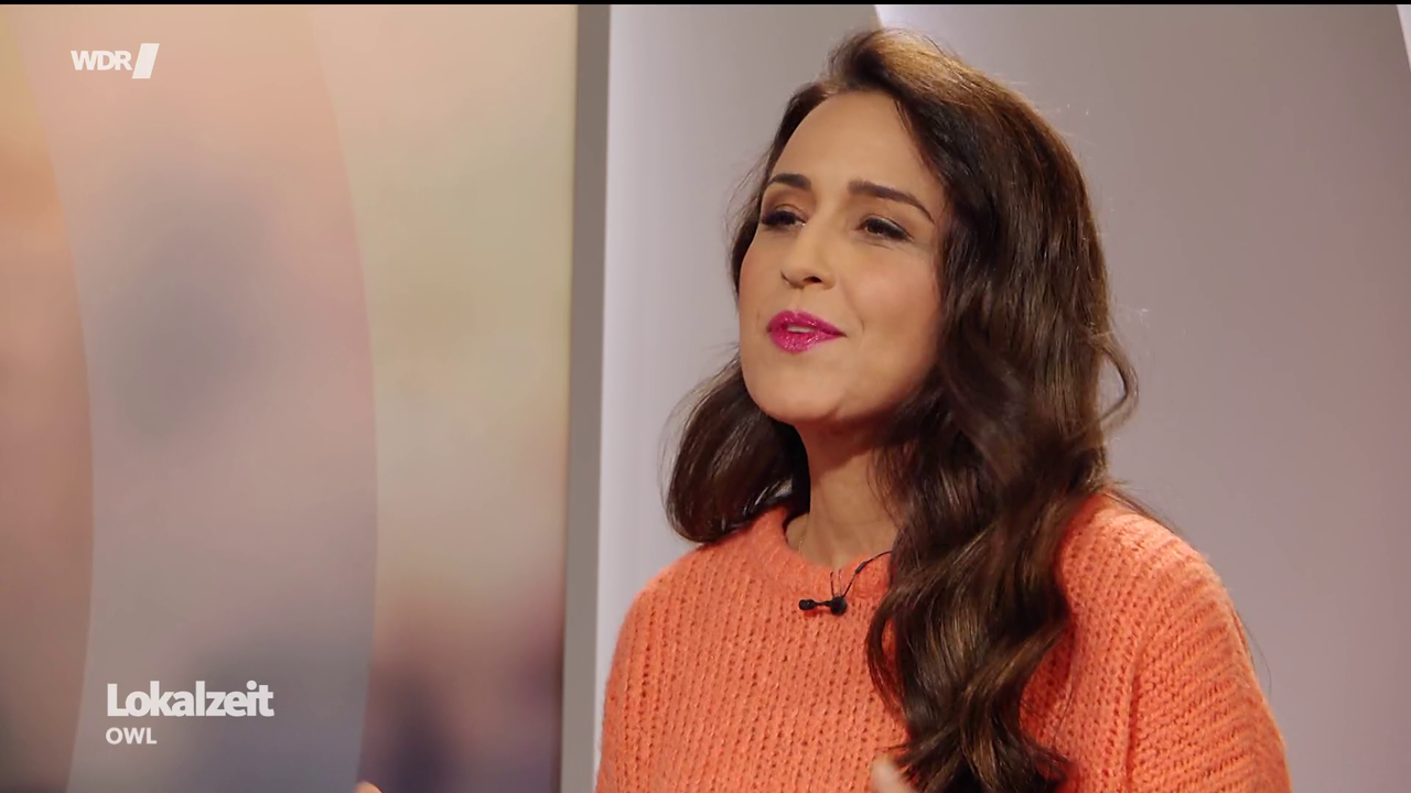 Nina Moghaddam WDR Lokalzeit OWL 11 03 2026 122X Caps 96