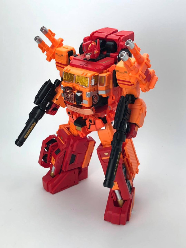 MB-06D-Orange-Power-Baser-02