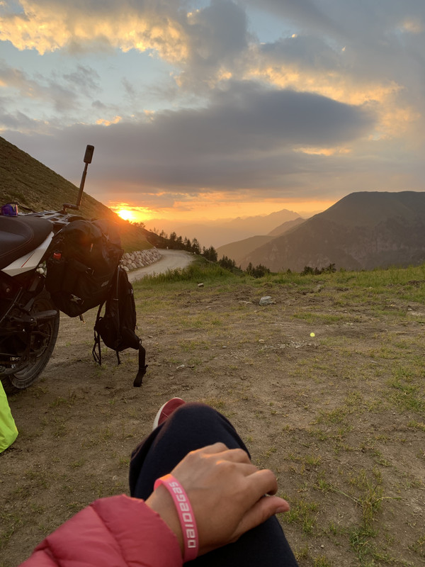 0E8C73EC-6B20-4B47-B2C3-305D9C41DF5A