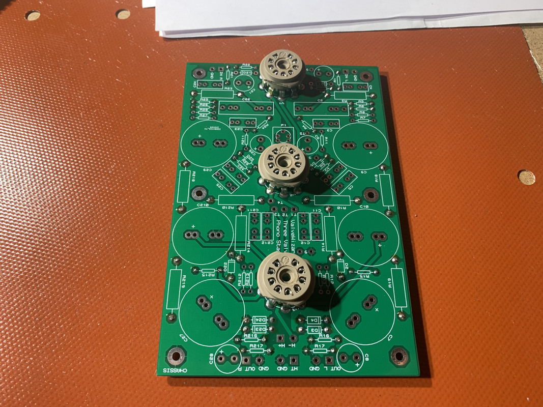 CFB7852E-7626-4891-B375-45DC4864016F