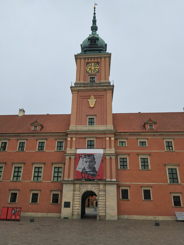 Varsovia 2024 la ciudad Fénix que resurgió de sus cenizas. - Blogs of Poland - Dia 1-Palacio Real, centro histórico y Free tour. (6)