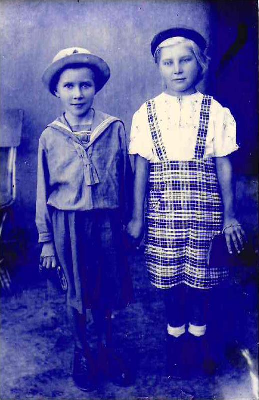 Савичевы Евгения и Клавдия