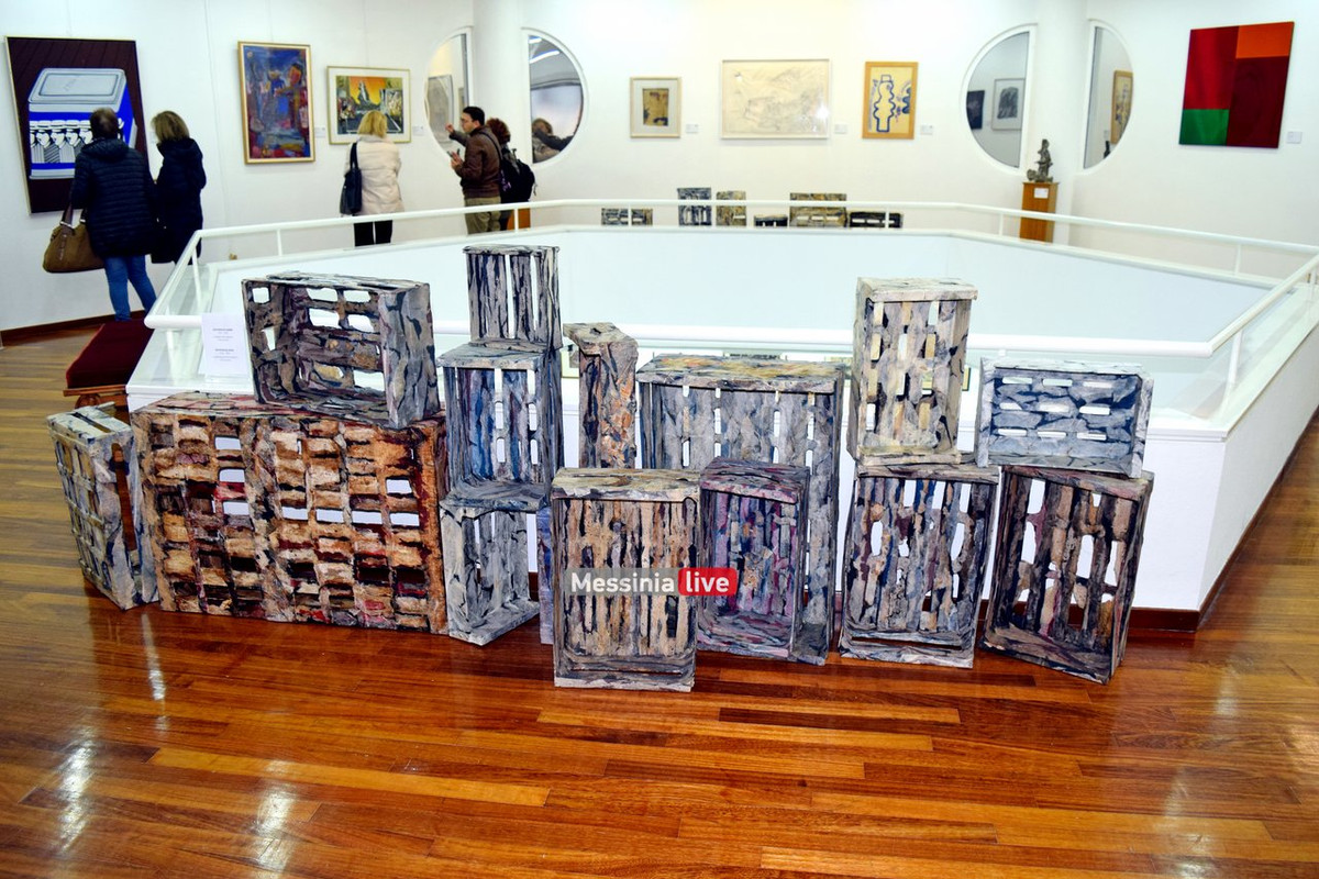 ΠΙΝΑΚΟΘΗΚΗDSC_0070