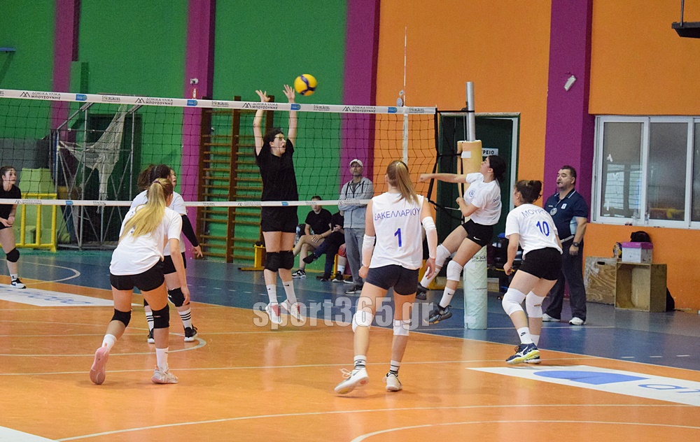 volley-sxoliko-koritsia-DSC-5407