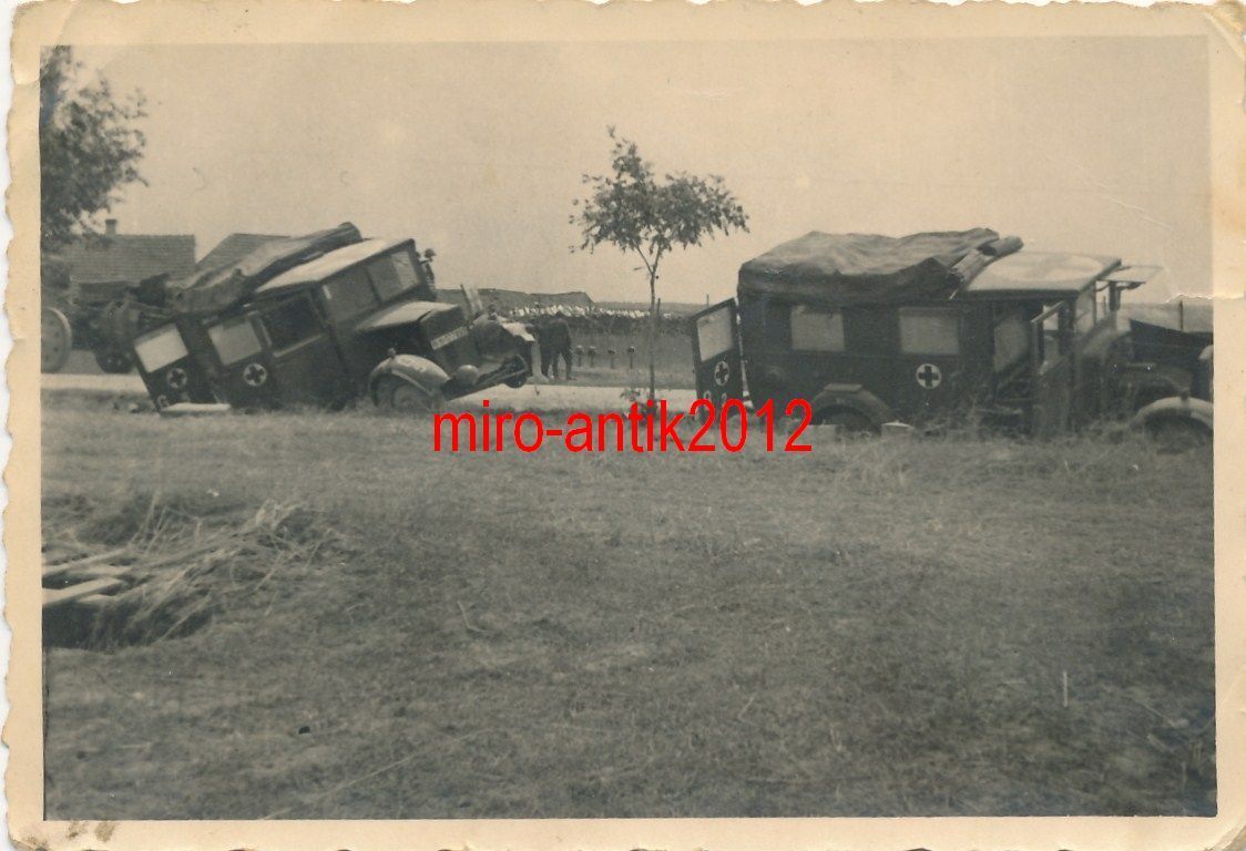 Foto, Wehrmacht, Sanitäts Lkw, Vormarschstrasse,