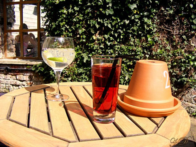 pub-drinks-HD.jpg