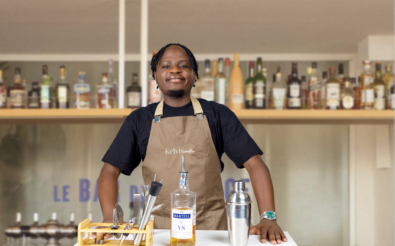 KelvisCrafts behind Bar