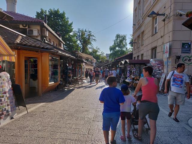10 días por Eslovenia, Croacia y Bosnia con 3 niños. - Blogs de Europa Oriental - Sabado: Entramos a Bosnia parando en Mostar, Jablanica y Sarajevo. (25)