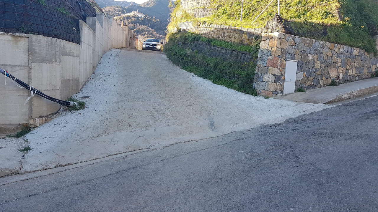 BF95BC67-8E09-4E35-A6E3-AE87DF8C13A3