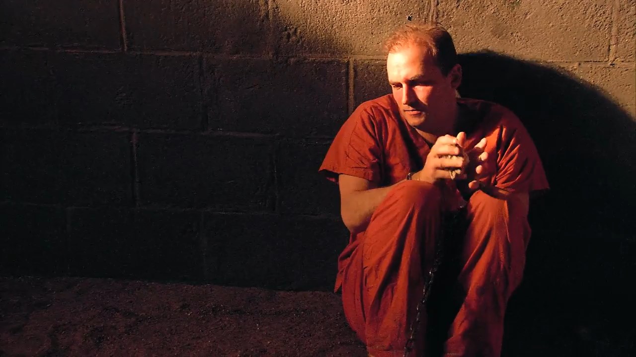 Kingdom of Dust 2011 BluRay [Tamil + English] 480p 720p ESub Screenshot