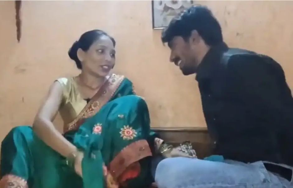 Cute Desi Wife Hard Fucking and Sucking Her Pussy part 1