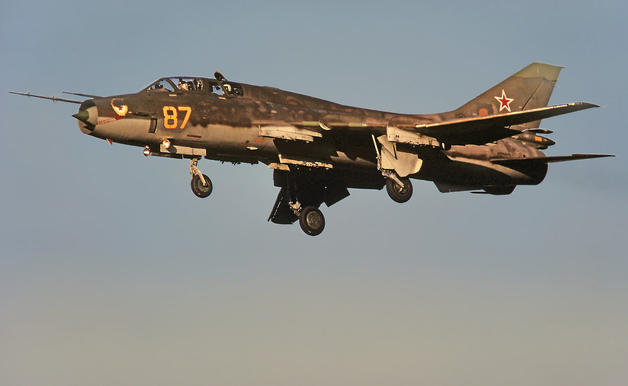 20 GvAPIB Su-17UM3 87 yellow_17532361920 (4), Summer 1993
