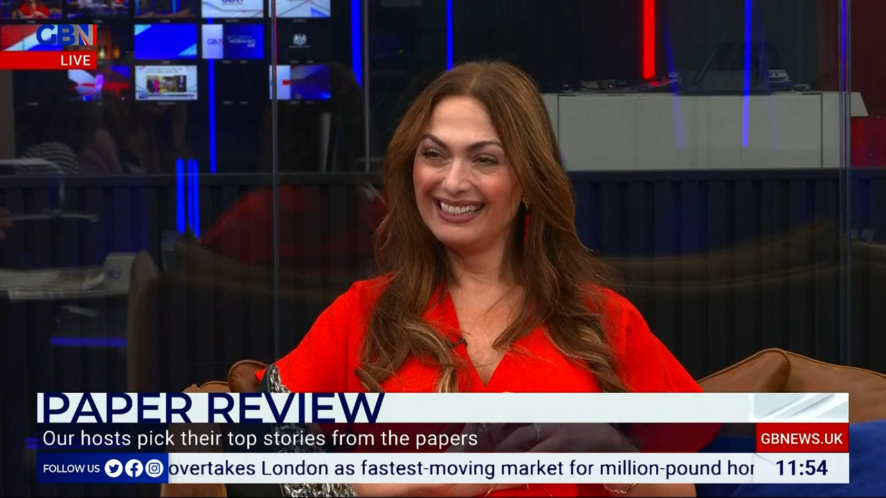 09.11 - 10.00.00 - Saturday Live UK. Opinion, news and a bit of fun o..._001.ts_snapshot_55.51.650