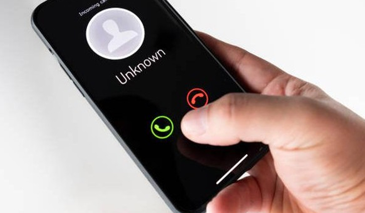 Hati-Hati! Penipuan Deepfake Suara Kini Masuk Lewat WhatsApp!