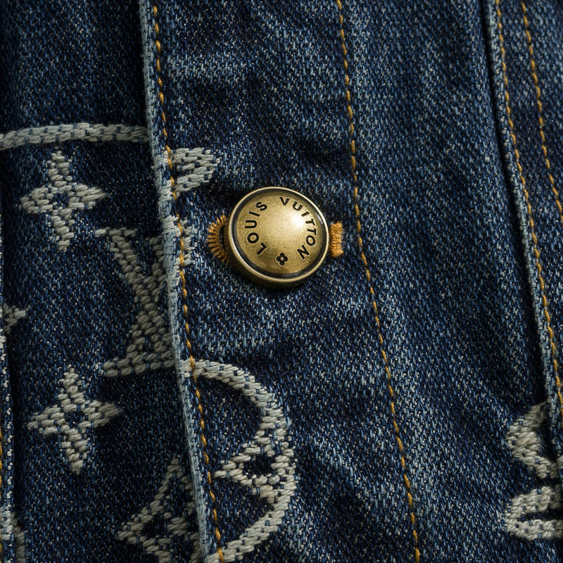 2025-10-18-23-33-IMG-8516