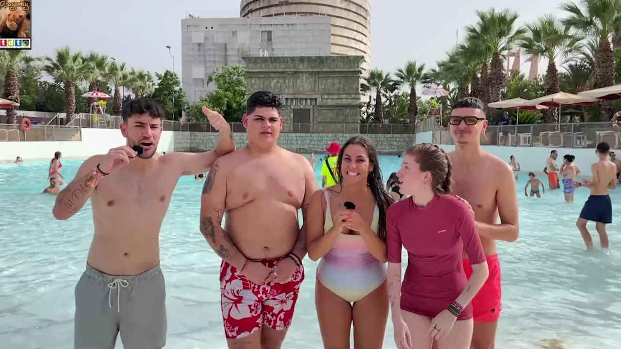 cristinasilvaculazobañadorENREDA2_oso4eeeeeeeeeeeee