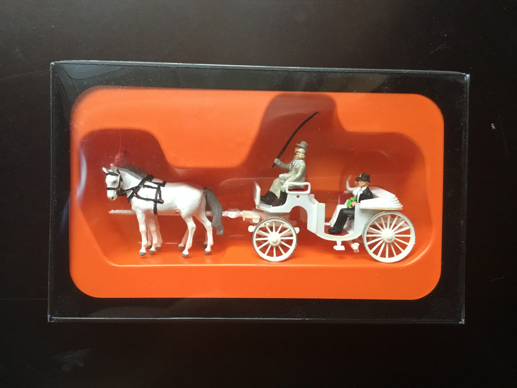 0B64E781-4954-4733-980D-B43926085F5F