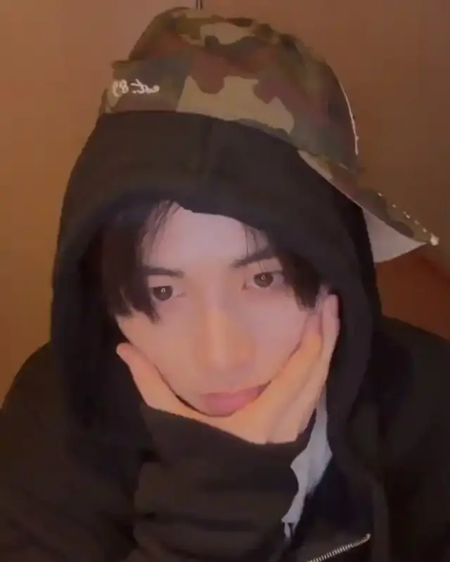 20250822_231712_copy_662x827