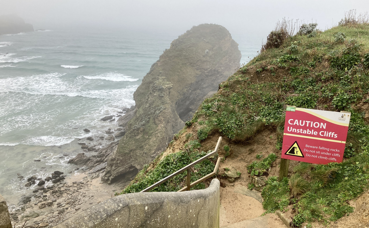 0D12C8DA-EEFC-47BA-B2A5-1EFFB1B2EBFF