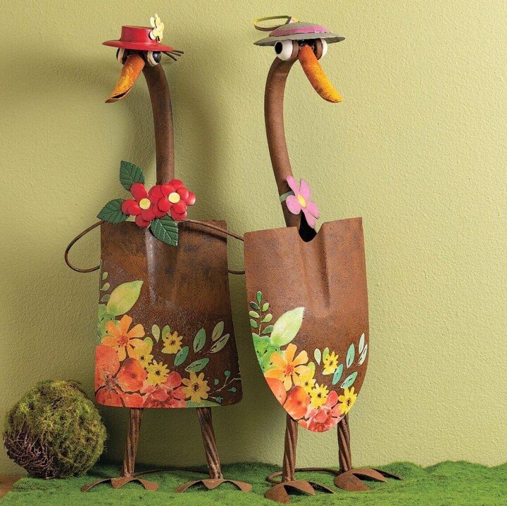brown-duck-garden-set.jpg