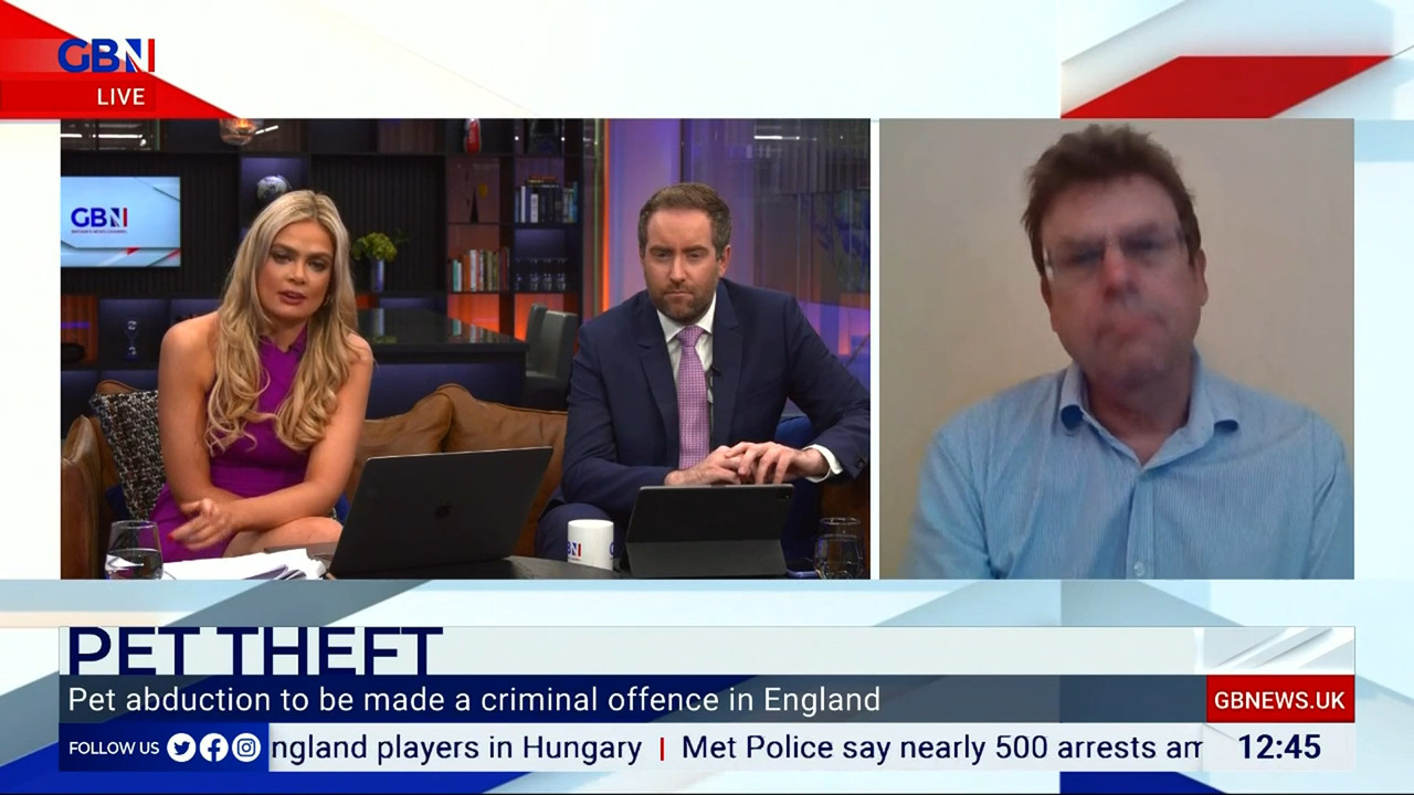 09.03 - 12.00.00 - DePiero & Halligan. What makes Britain tick - the ....ts_snapshot_46.40.119