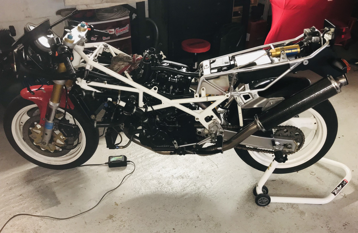 0A06DF90-1081-4CCB-B850-38E3F7505C41