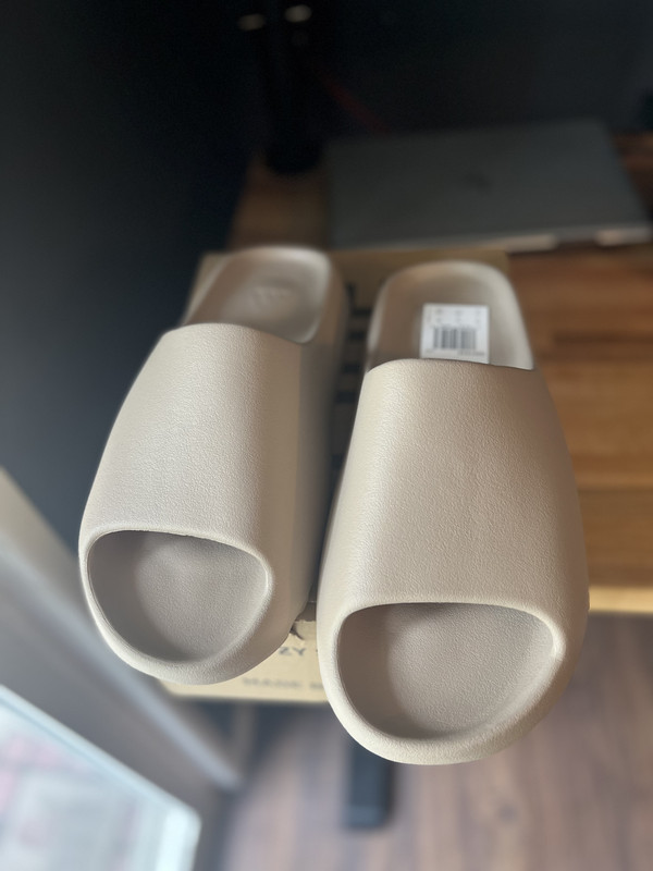 6E095806-2DEA-474C-936E-322E924D4045