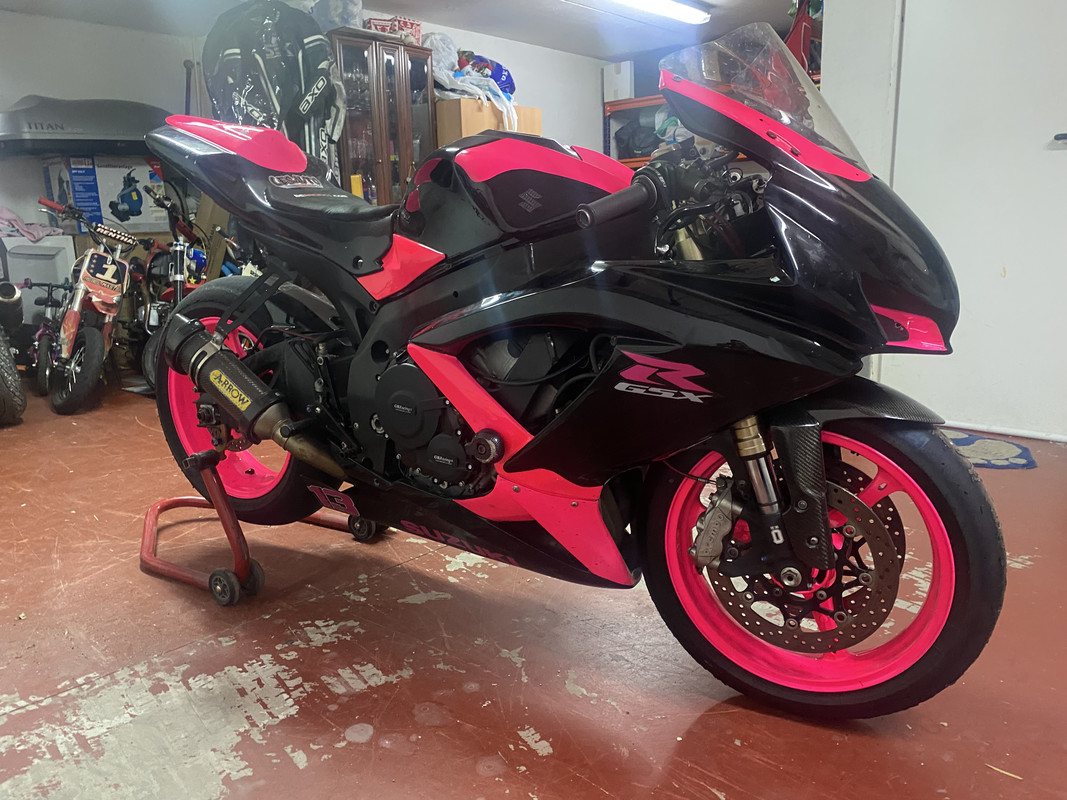 946502CA-A3C8-4D98-BFAF-DCA9FF22FA1D