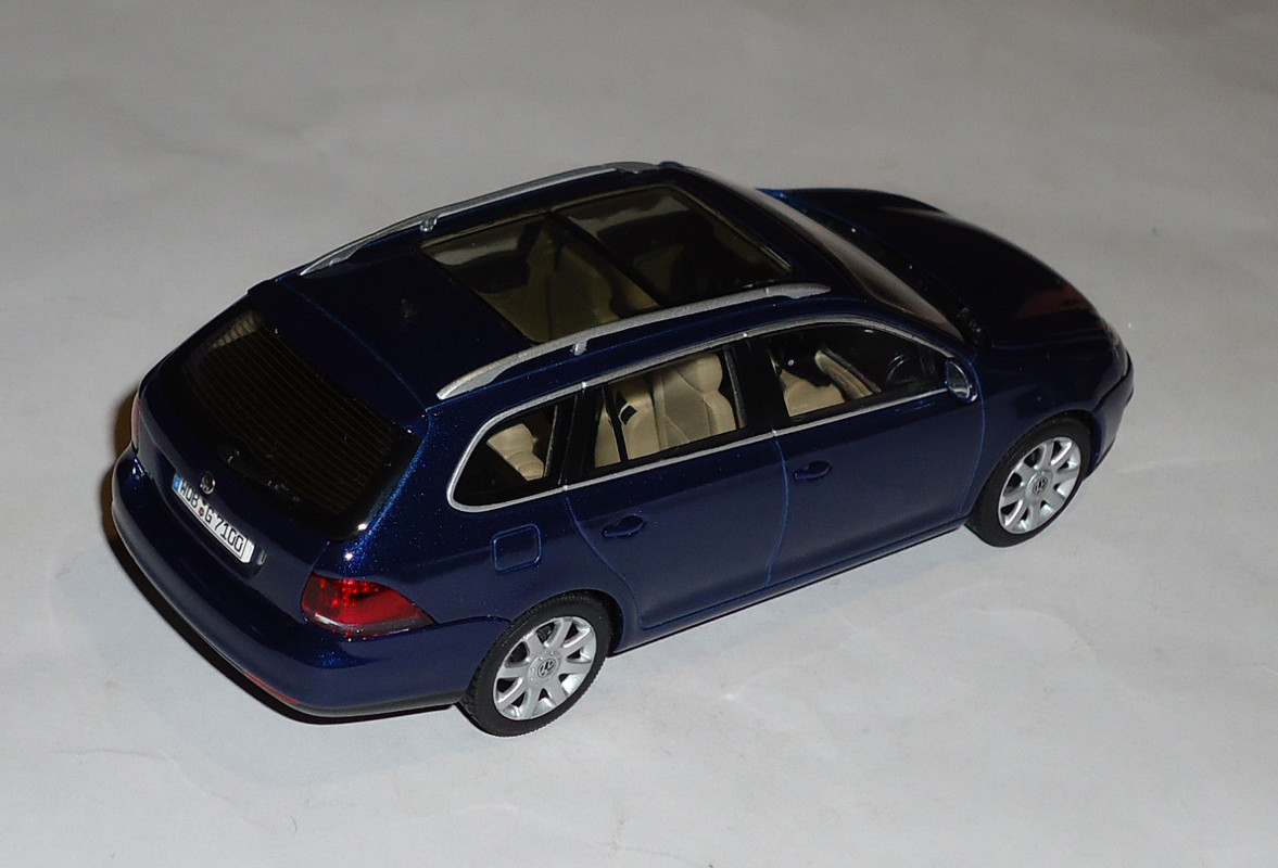 Volkswagen-Golf-Variant V1