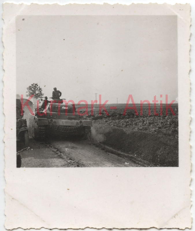 Foto Wehrmacht Schützen Reg.10 Russland Front Panzer III combat