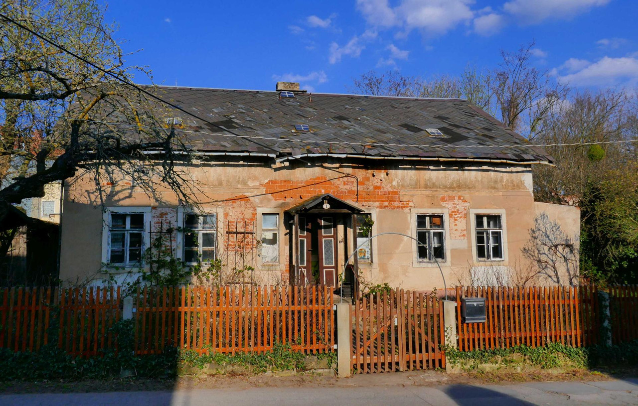 Bild: https://i.postimg.cc/gJpqvjDQ/P1340937.jpg