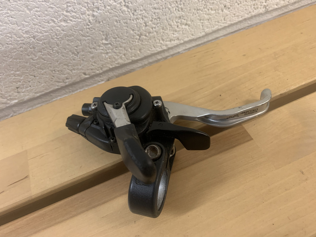 15B2B1C5-0001-445D-94DC-B6C0B0978C46