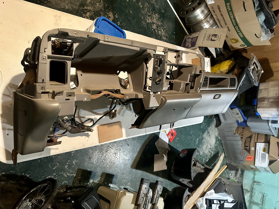 C8E9B4A5-73B9-4952-89E9-58665DC8C483