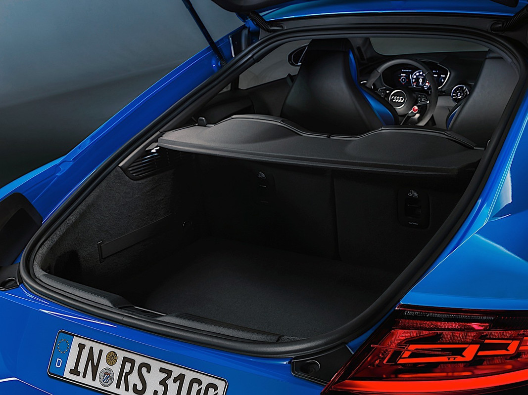 Audi TT RS Coupé & Audi TT RS Roadster (11)