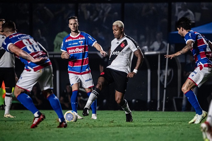 Fortaleza vs Vasco Gama, 07h30 ngày 16/10