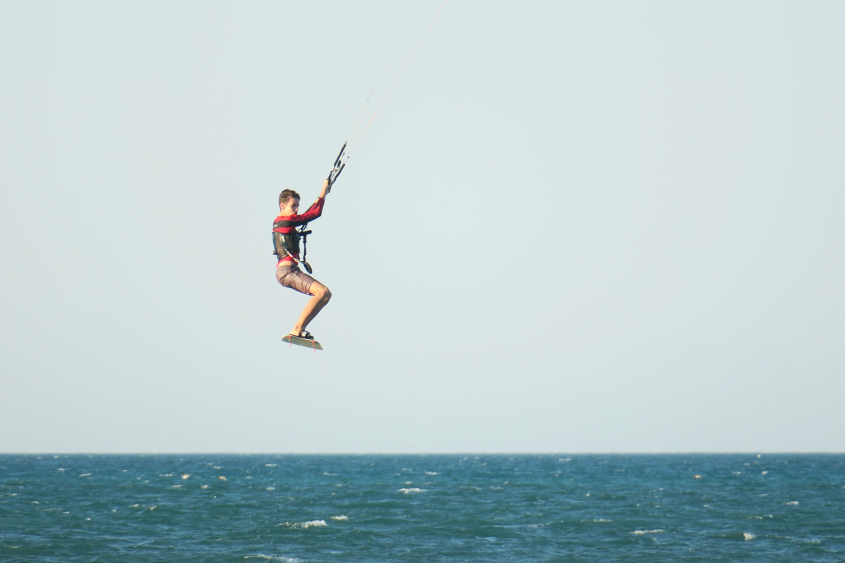 kris-is-in-the-air2.jpg