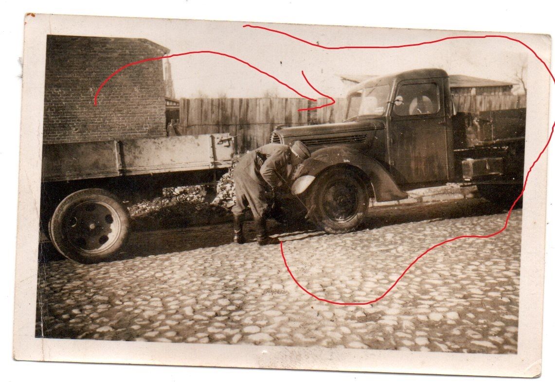 Foto Soldat LKW Büssing Hanomag Horch Fahrzeug K