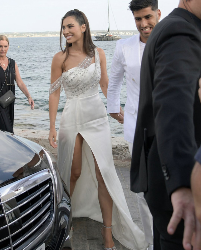 CFD34019-D887-48F8-9F53-3C64DCF9CA03