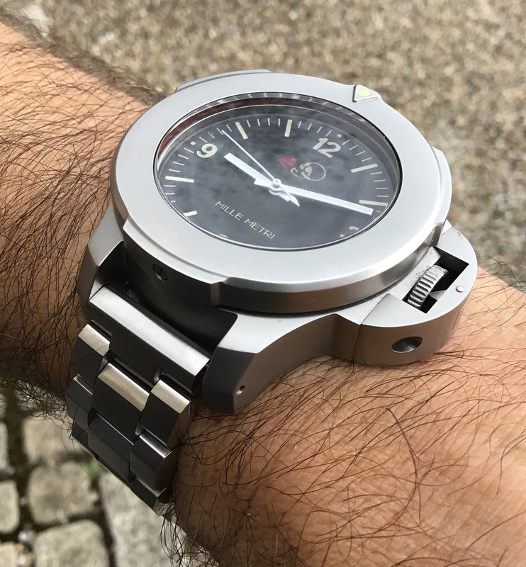 C275E468-2177-4CAF-9BBC-9B1FFB2E1731