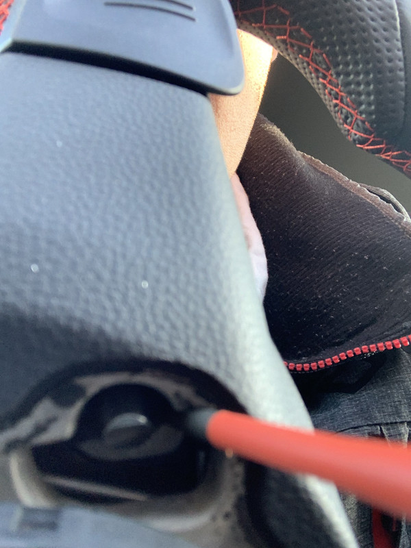 010143EB-C940-41A3-AFD3-E42B5F70F5F2