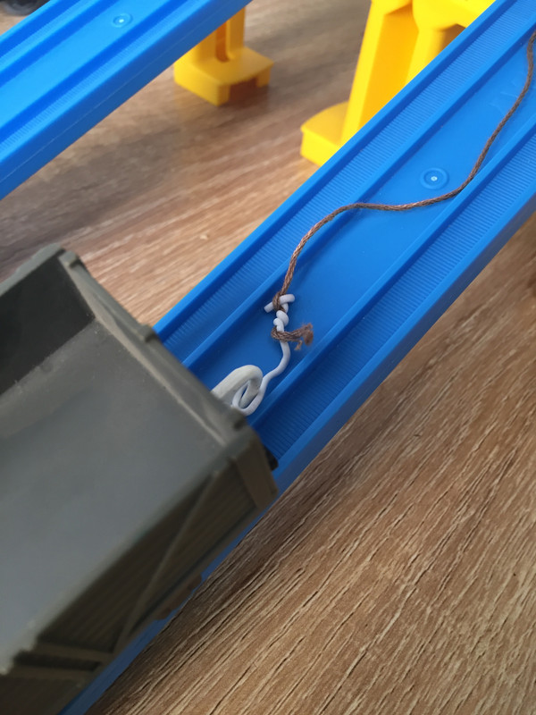 9806C034-0D29-4633-AF77-15161B27E761