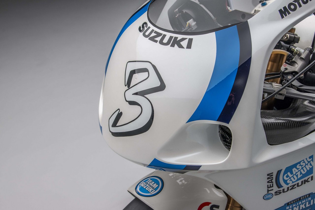 Team Classic Suzuki выкатили обновленный Suzuki GSX-R750 SRAD 1996