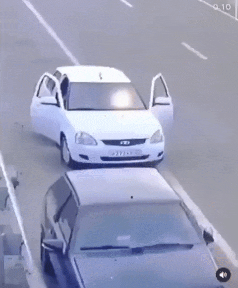https://i.postimg.cc/gJzC3DPx/ezgif-4-dbcecb81ed4a.gif