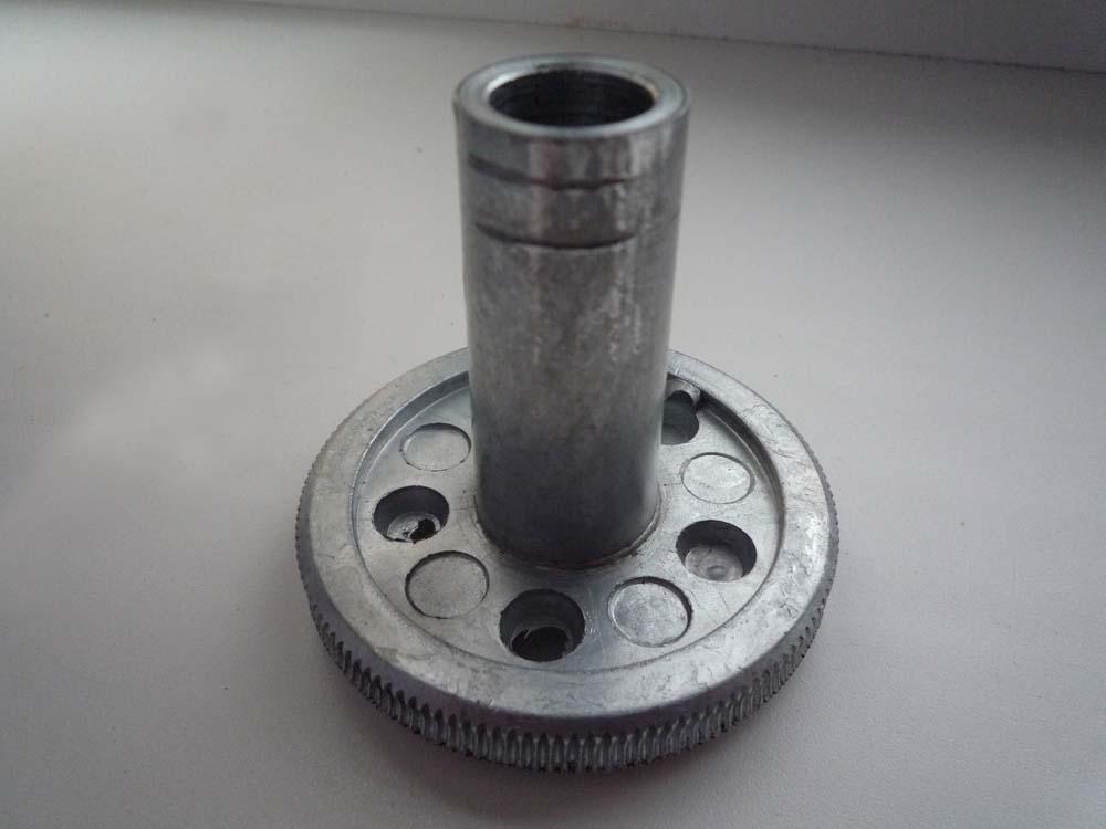 шестерня полярной оси