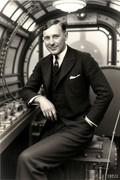 [Image: Stuart-04.jpg]